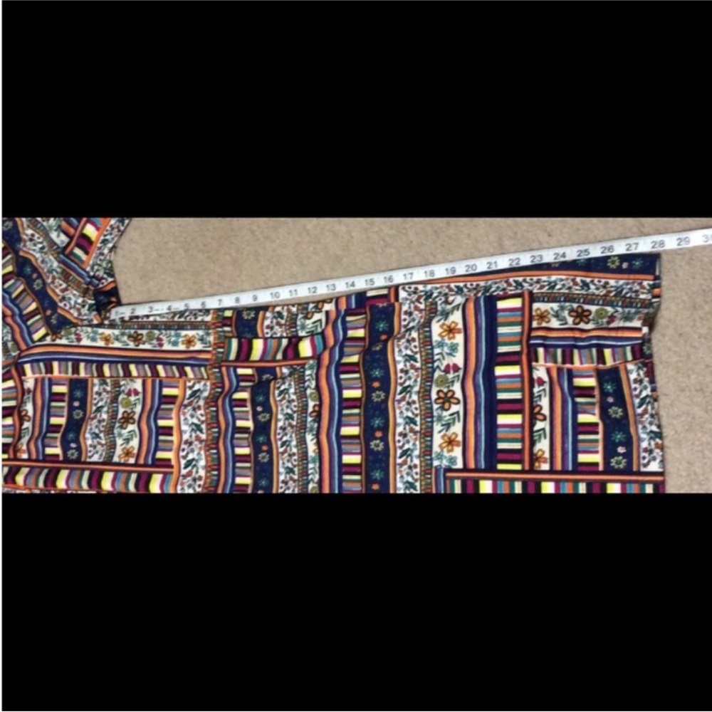 VALERIE STEVENS Bright and Colorful Patterned PANTS Size MEDIUM - Picture 7 of 12